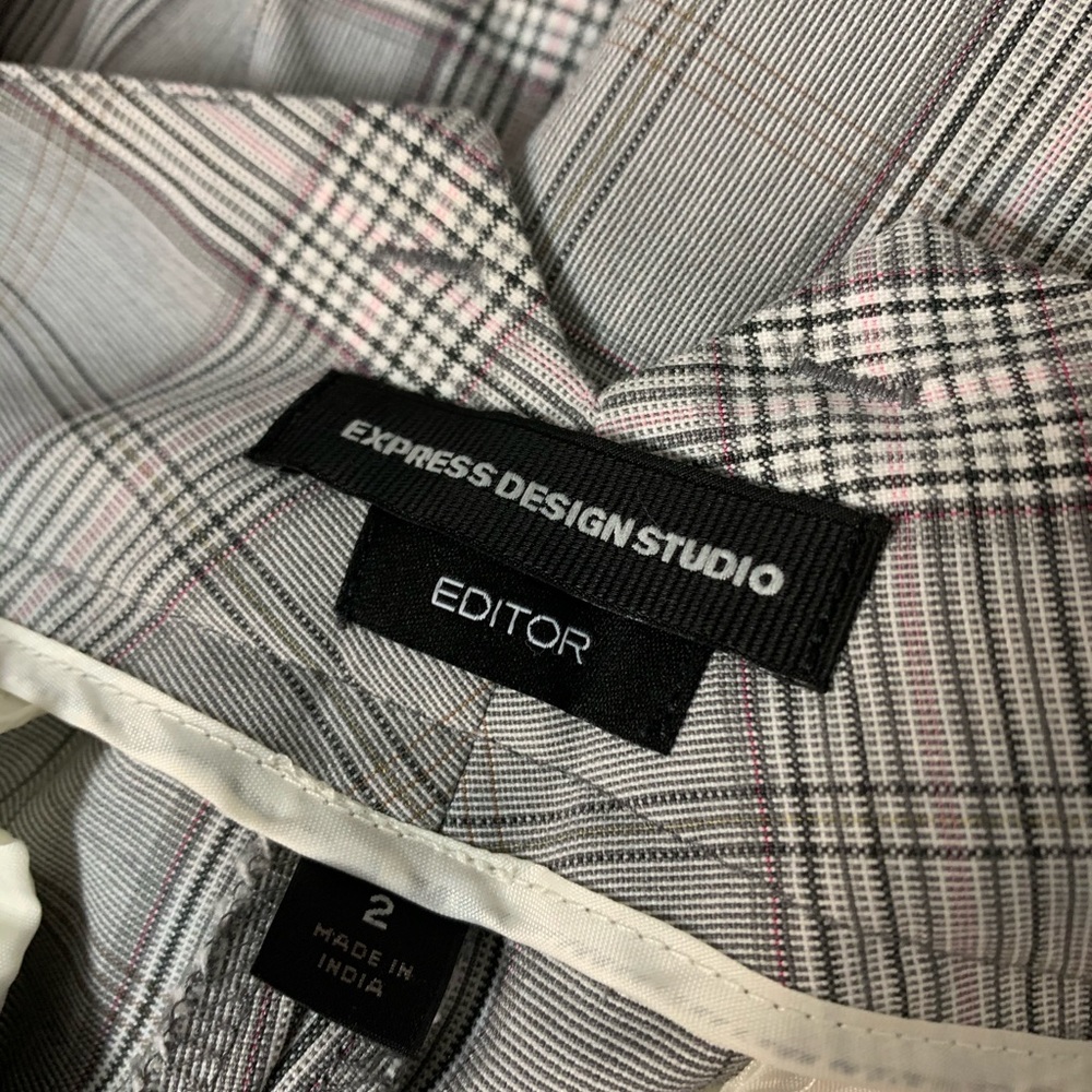 Express Design Studio Editor Shorts Plaid Size 2 - image 2